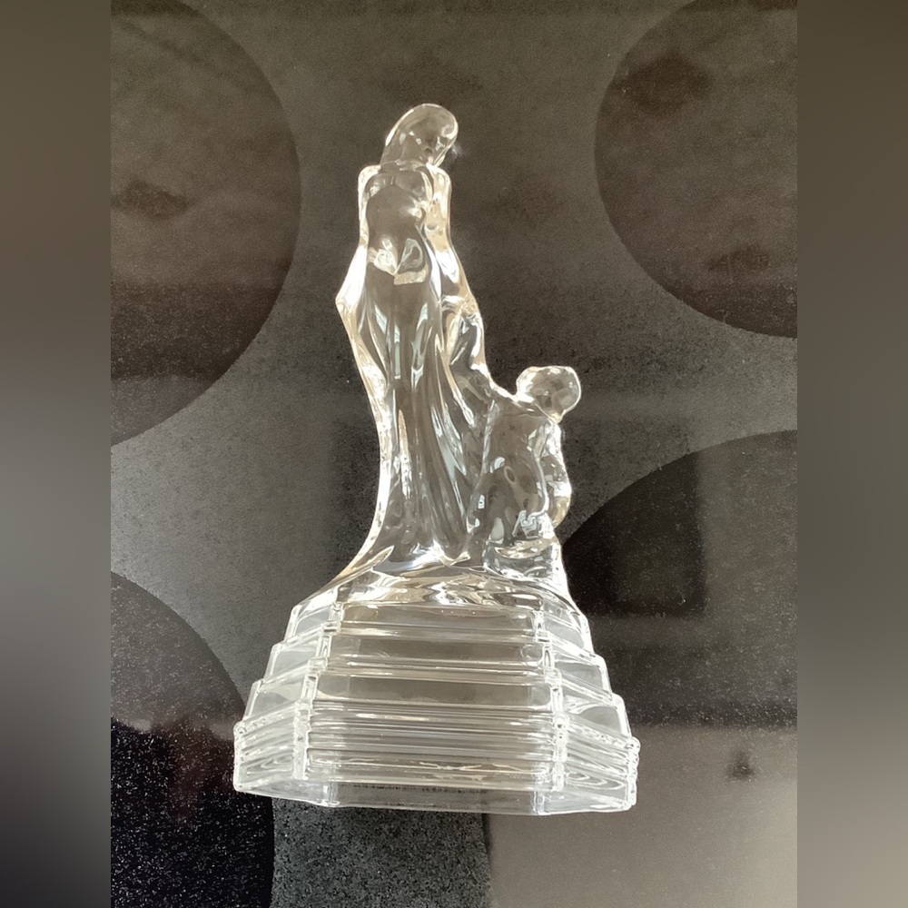 RCR Royal Crystal Rock Mother and Child Art Glass Statue Clear